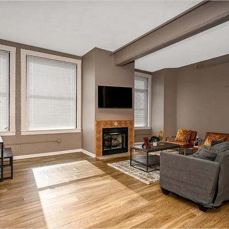 2 Bath Prkg+Gym+Sauna Perk Plaza +30 Day Cleveland Exterior foto
