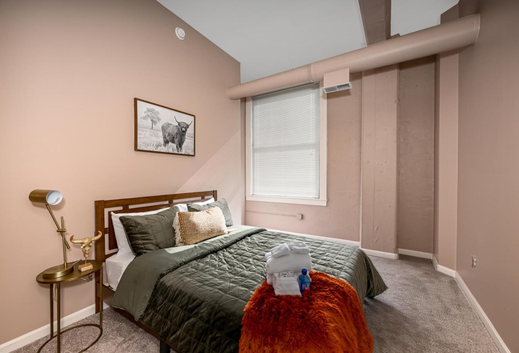 2 Bath Prkg+Gym+Sauna Perk Plaza +30 Day Cleveland Exterior foto