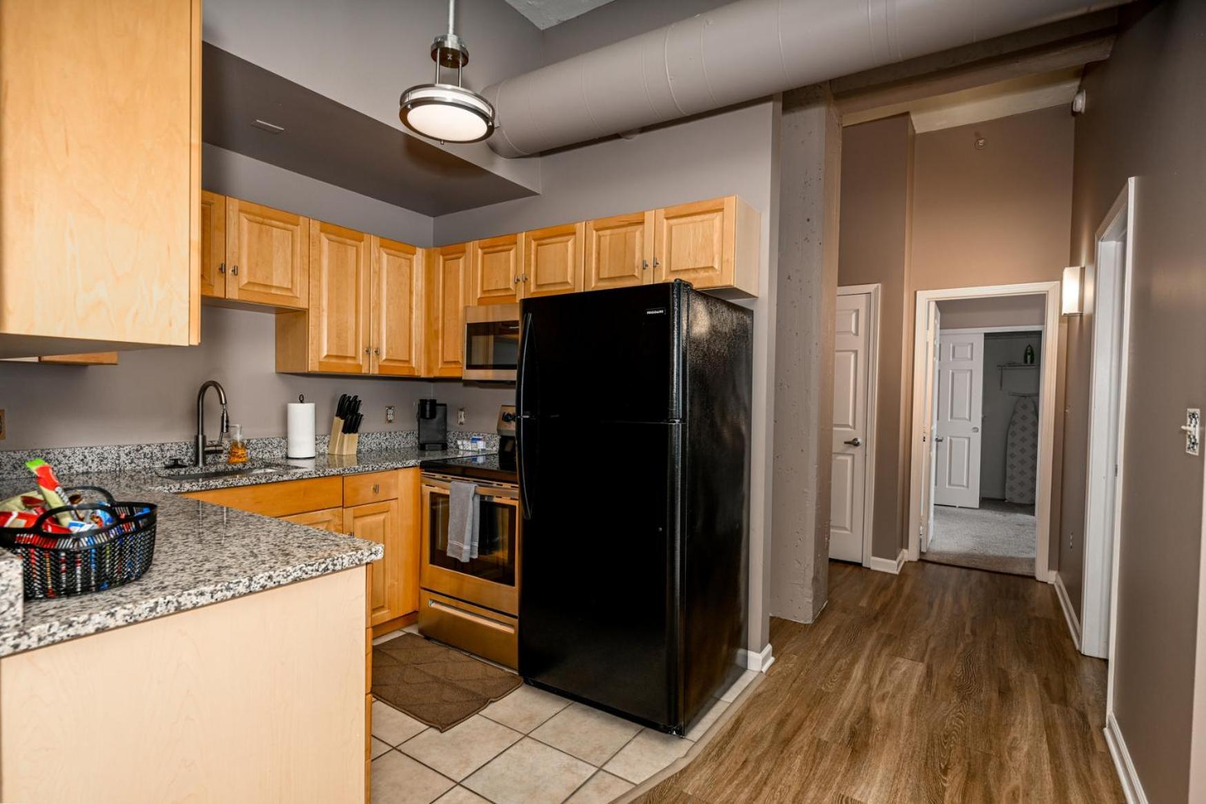 2 Bath Prkg+Gym+Sauna Perk Plaza +30 Day Cleveland Exterior foto