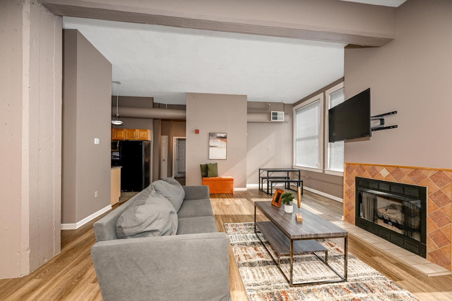 2 Bath Prkg+Gym+Sauna Perk Plaza +30 Day Cleveland Exterior foto