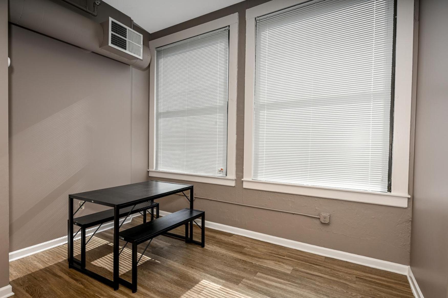 2 Bath Prkg+Gym+Sauna Perk Plaza +30 Day Cleveland Exterior foto