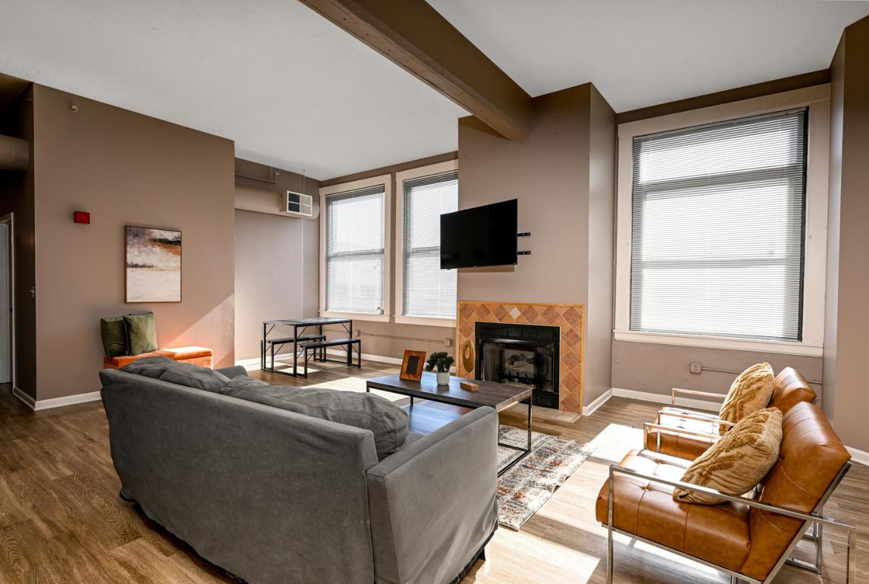 2 Bath Prkg+Gym+Sauna Perk Plaza +30 Day Cleveland Exterior foto
